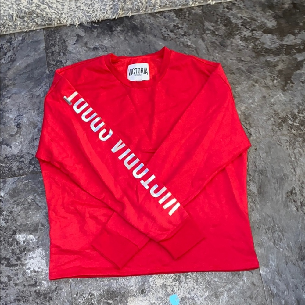 Victoria sport crew neck sweat shirt